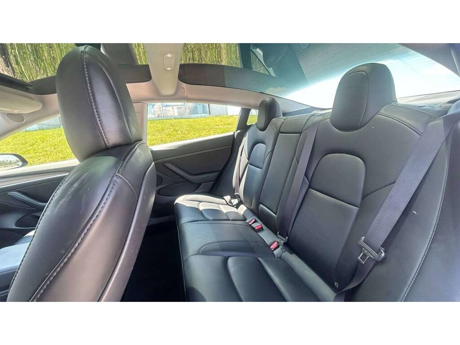 2022 Tesla Model 3 Performance PERFORMANCE   AWD   0–60 MPH IN ~3.1 SECONDS