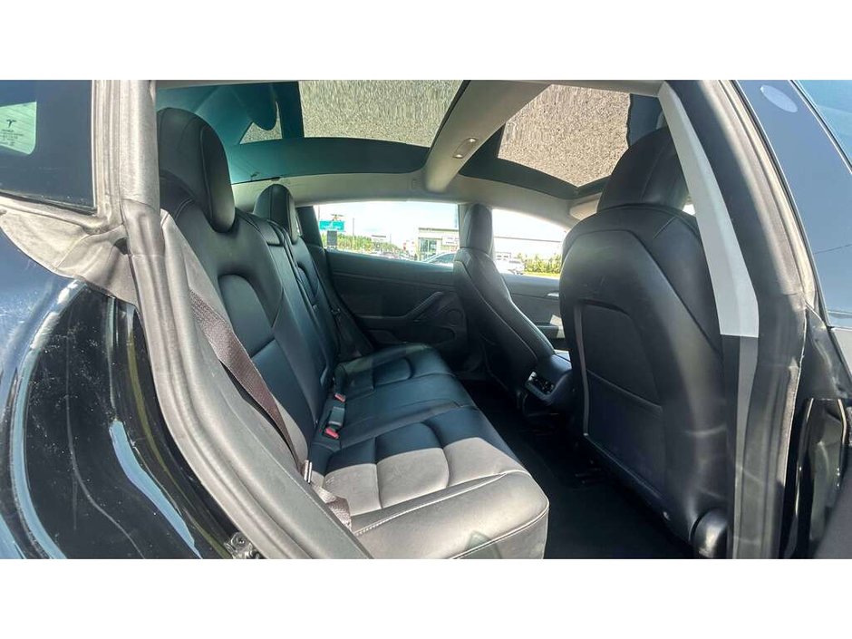 2022 Tesla Model 3 Performance PERFORMANCE   AWD   0–60 MPH IN ~3.1 SECONDS