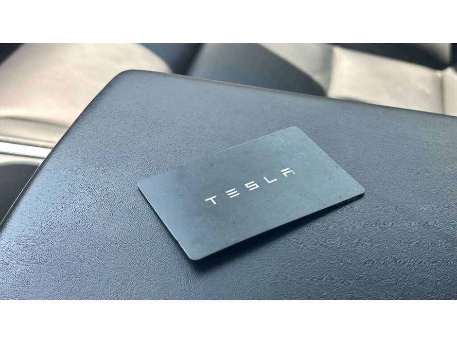 2022 Tesla Model 3 Performance PERFORMANCE   AWD   0–60 MPH IN ~3.1 SECONDS