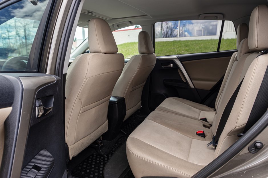 2014 Toyota RAV4 XLE FWD 4dr XLE
