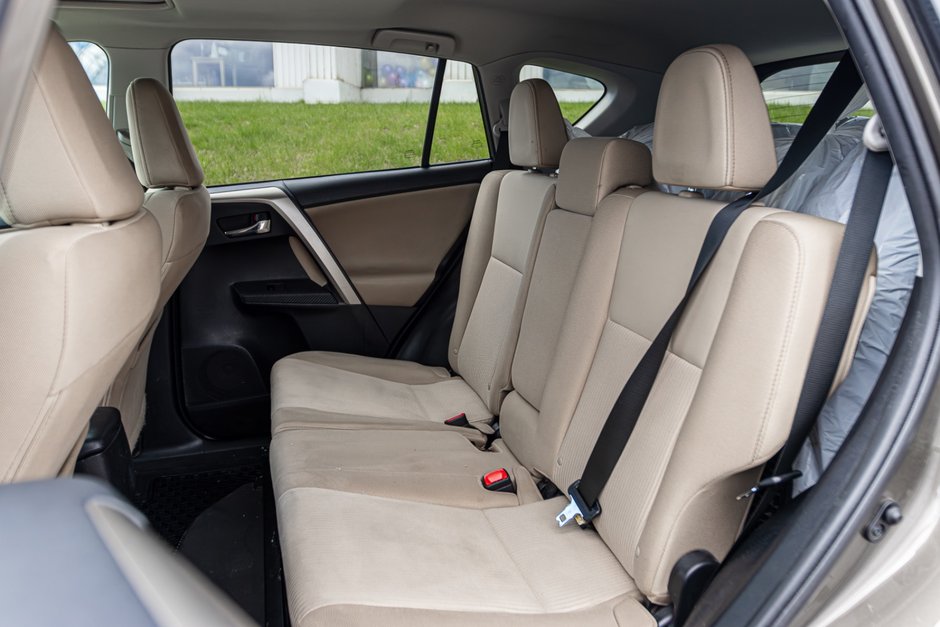 2014 Toyota RAV4 XLE FWD 4dr XLE