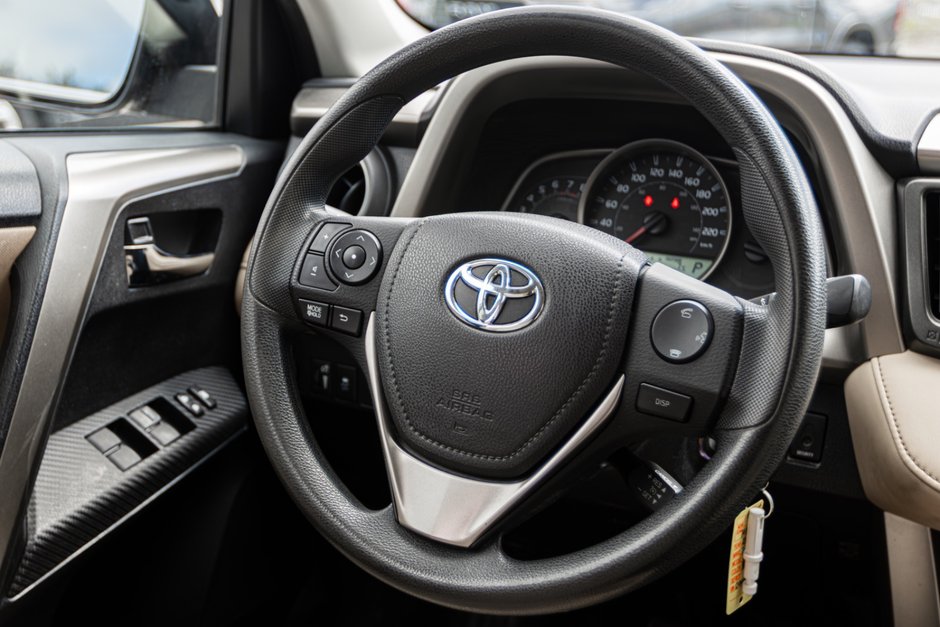 2014 Toyota RAV4 XLE FWD 4dr XLE