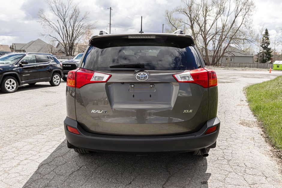 2014 Toyota RAV4 XLE FWD 4dr XLE