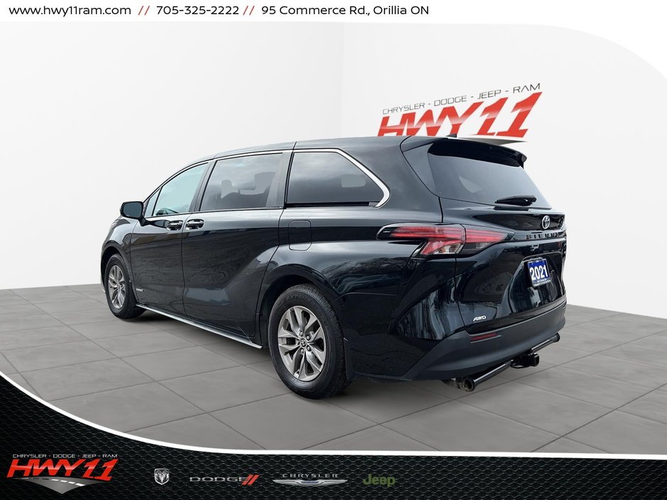 2021 Toyota Sienna LE