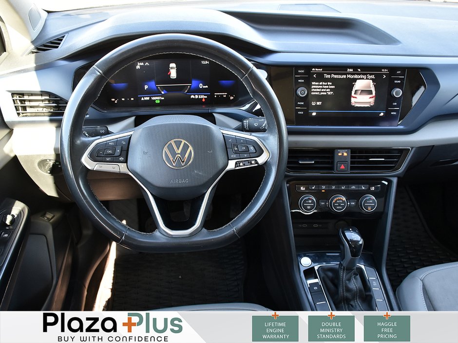 2022 Volkswagen Taos Comfortline PANOROOF/REAR CAMERA/HEATED SEATS
