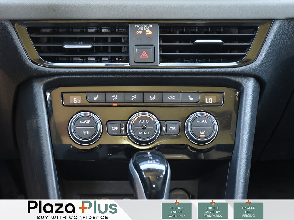 2022 Volkswagen Taos Comfortline PANOROOF/REAR CAMERA/HEATED SEATS