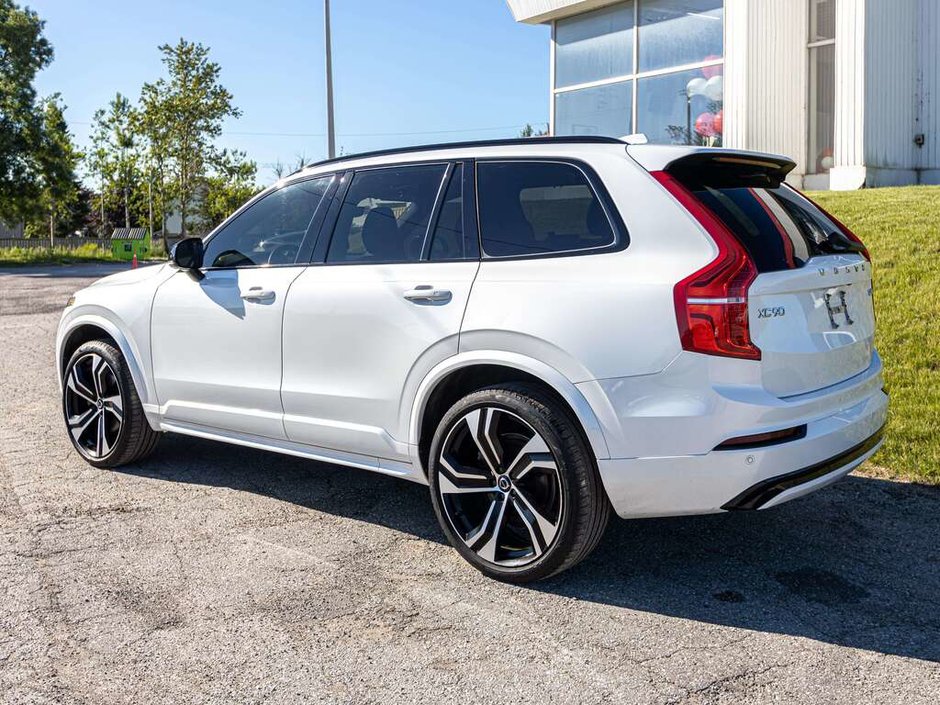 2022 Volvo XC90 R-Design R-DESIGN   TURBOCHARGED AND SUPERCHARGED   AWD