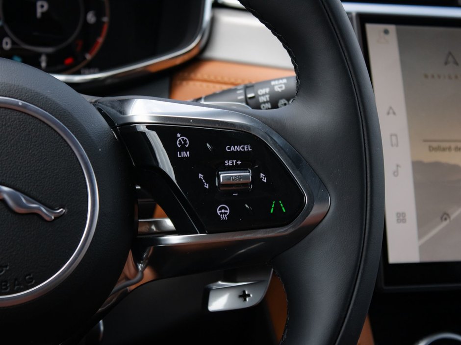 Jaguar F-PACE MHEV R-Dynamic S 2026-19