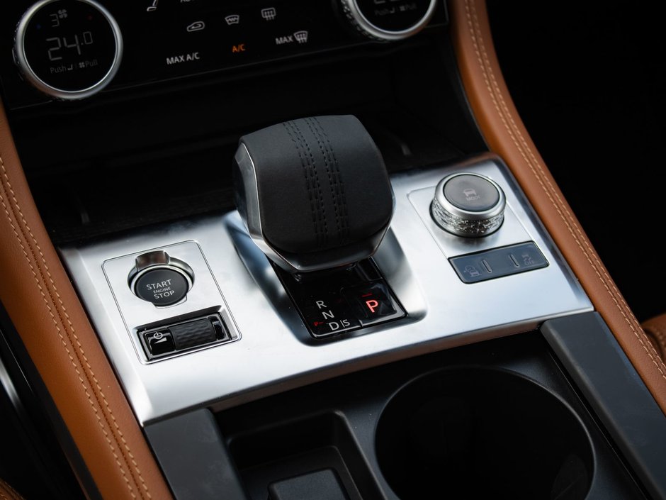 Jaguar F-PACE MHEV R-Dynamic S 2026-15