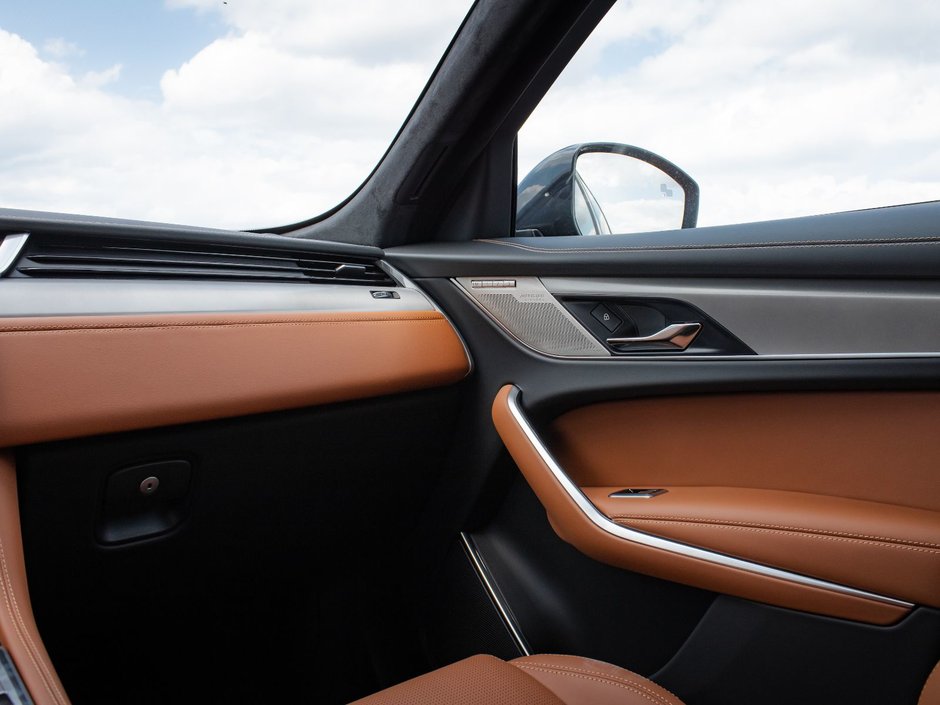 Jaguar F-PACE MHEV R-Dynamic S 2026-16