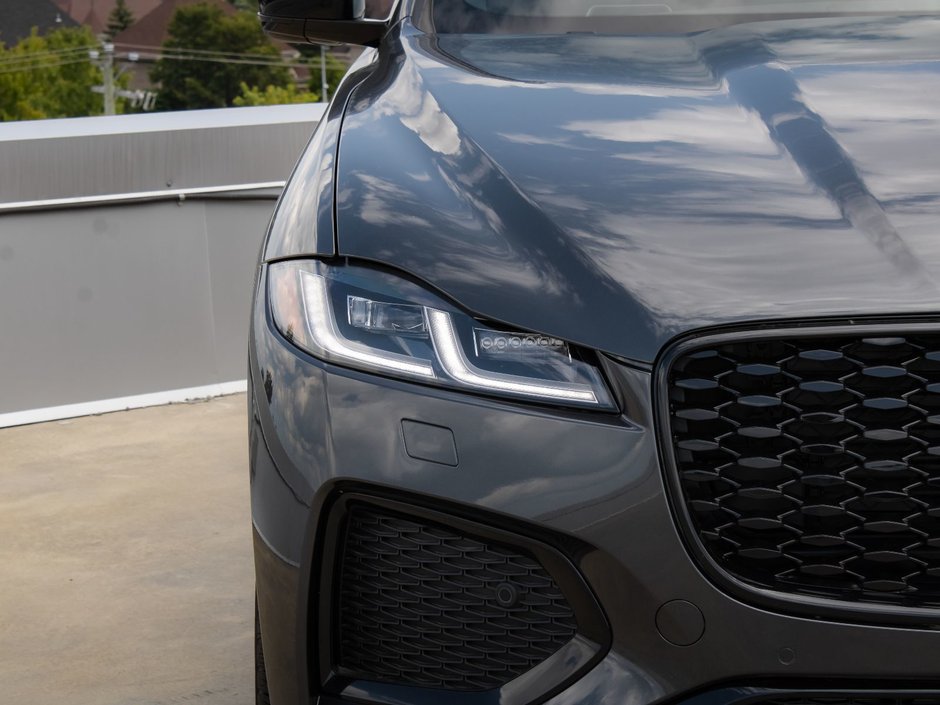 Jaguar F-PACE MHEV R-Dynamic S 2026-31