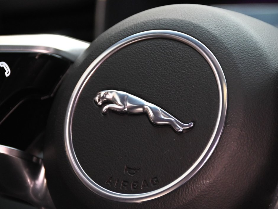 2021 Jaguar F-Pace SVR/CERTIFIED 160KM INCLUDED!!!-29