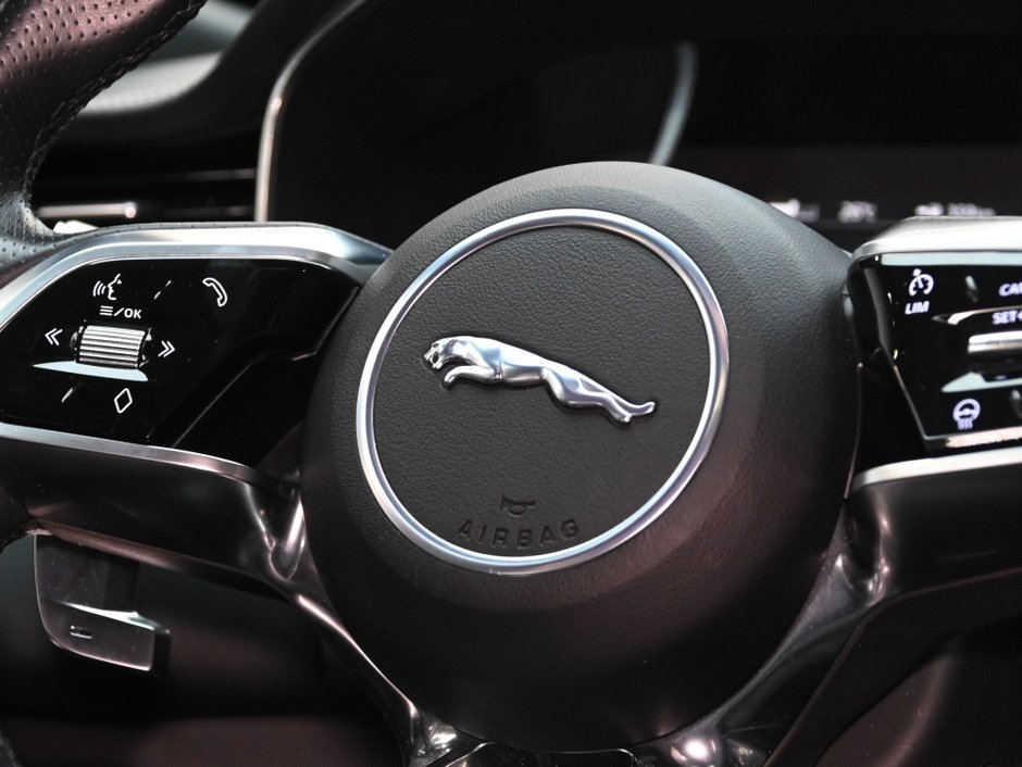 Jaguar F-Pace P250 R-DYNAMIC S 2022-26