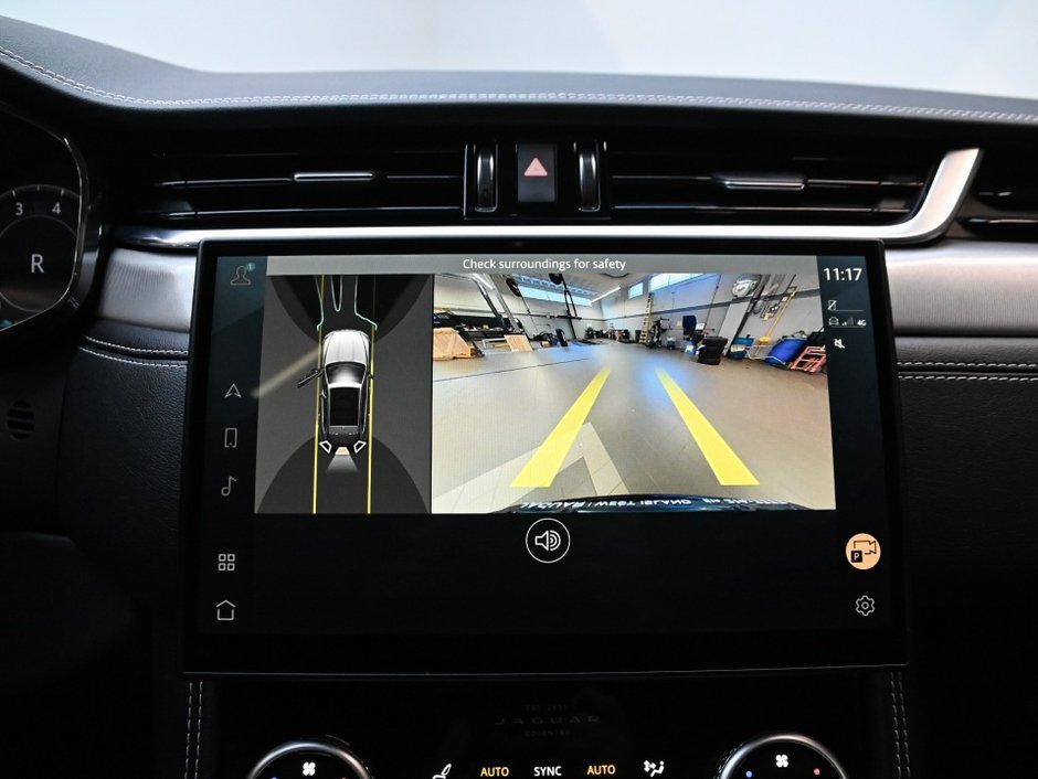 2025 Jaguar F-Pace P250 R-DYNAMIC S/ 4.80% WITH CERTIFICATION-19