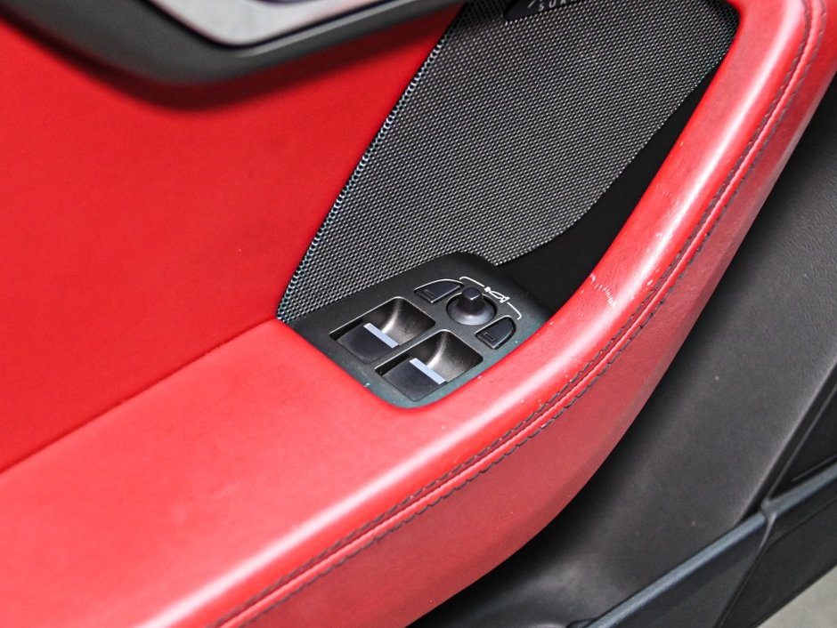 2016 Jaguar F-Type S COUPE/AWD/MERIDIAN SURROUND/SPORT DESIGN PACK-9