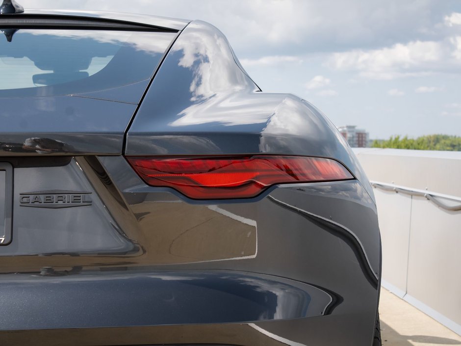Jaguar F-TYPE 75 2024-9