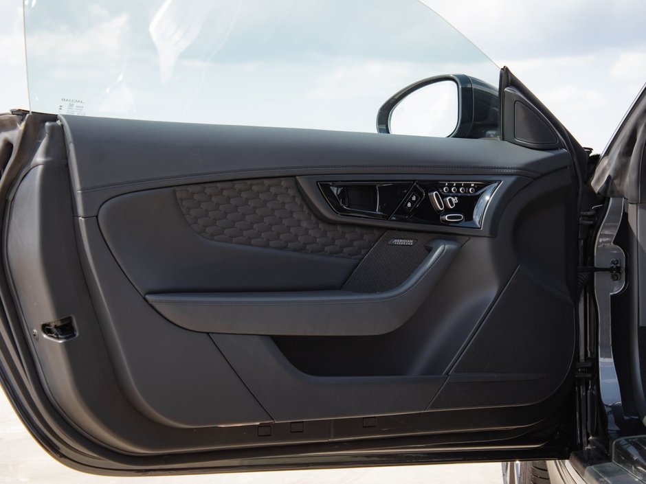 Jaguar F-TYPE 75 2024-13