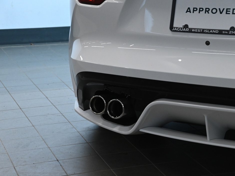 Jaguar F-Type 575 R COUPE AWD/ONLY 1892 KM!!!!!!!! 2024-24
