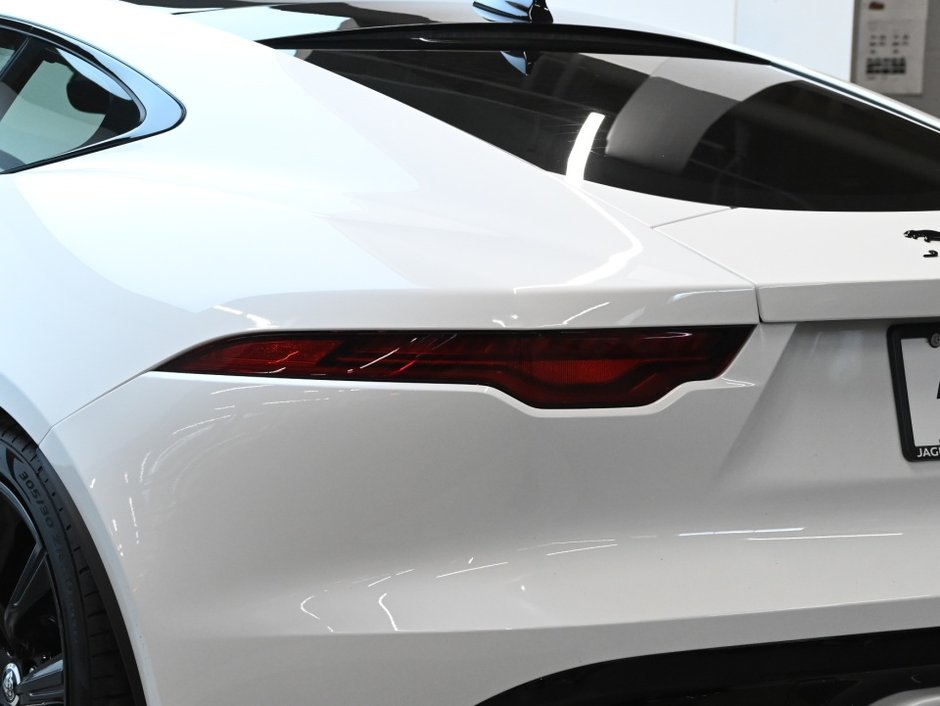 Jaguar F-Type 575 R COUPE AWD/ONLY 1892 KM!!!!!!!! 2024-22