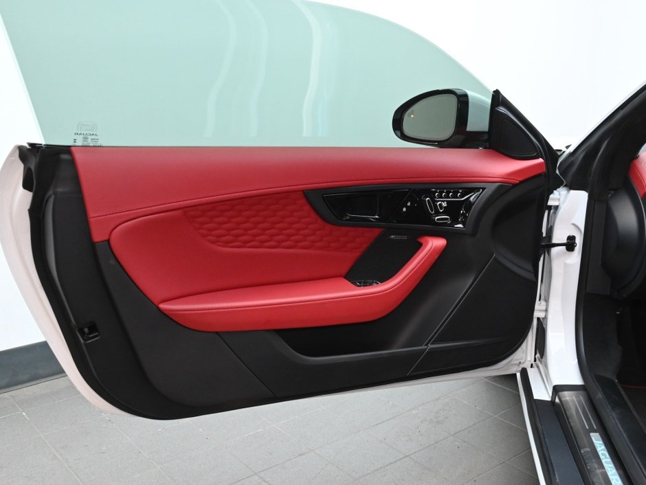 Jaguar F-Type 575 R COUPE AWD/ONLY 1892 KM!!!!!!!! 2024-7