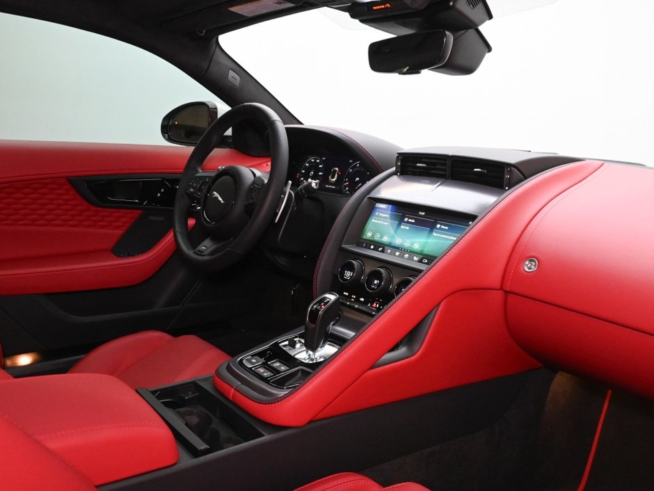 Jaguar F-Type 575 R COUPE AWD/ONLY 1892 KM!!!!!!!! 2024-21