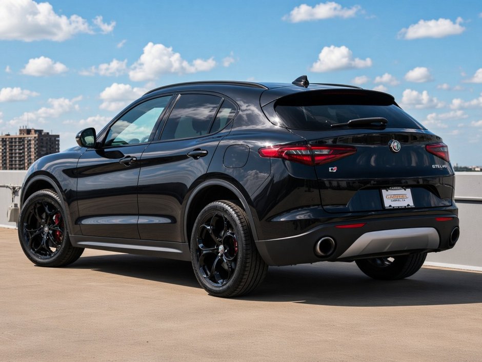 2018 Alfa Romeo Stelvio Sport-1