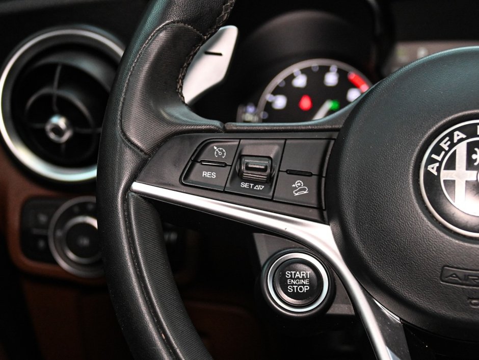 2018 Alfa Romeo Stelvio Sport-17