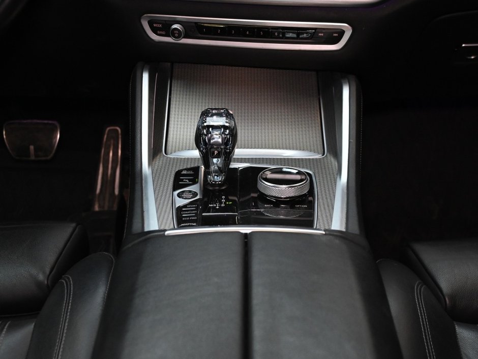 2021 BMW X6 xDrive40i-20