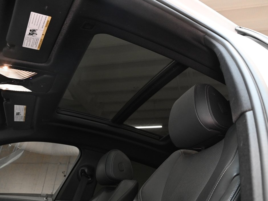 2021 BMW X6 xDrive40i-24