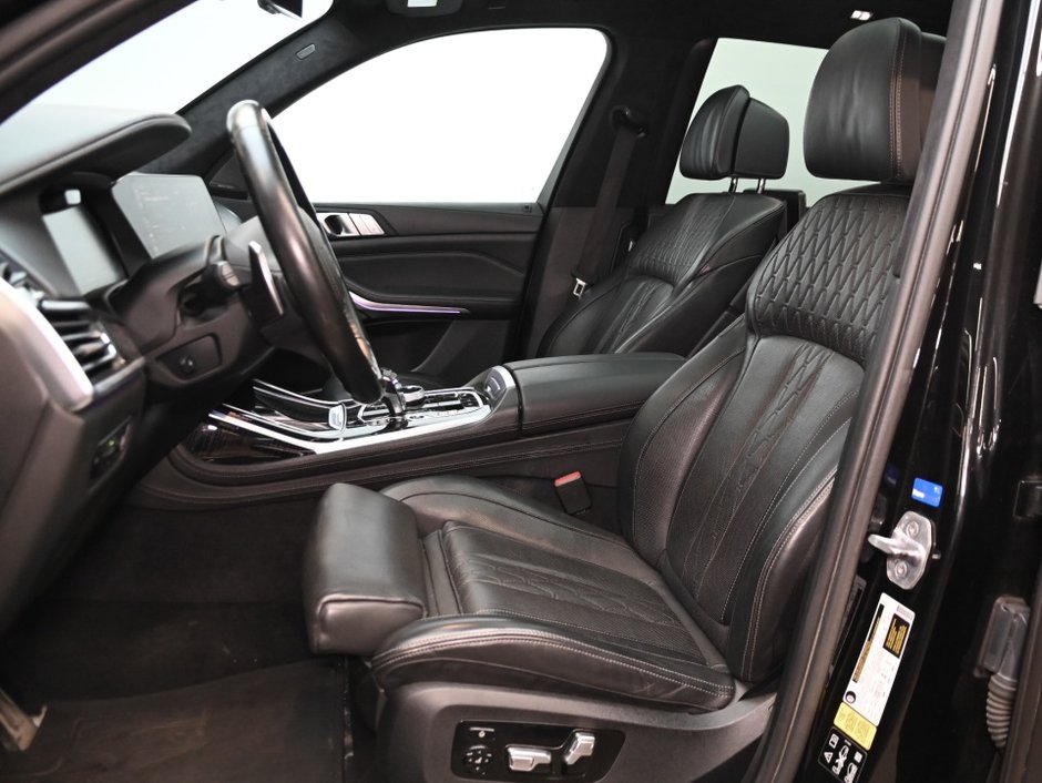 2019 BMW X7 xDrive40i-9