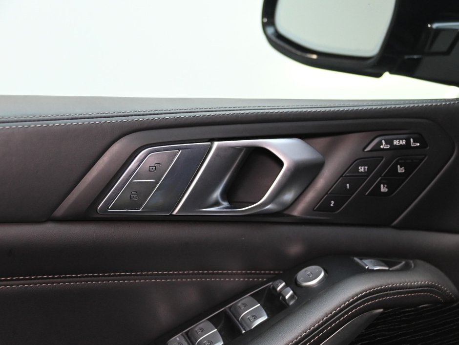 2019 BMW X7 xDrive40i-11
