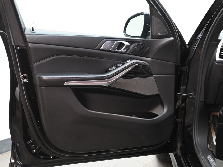 2019 BMW X7 xDrive40i-10