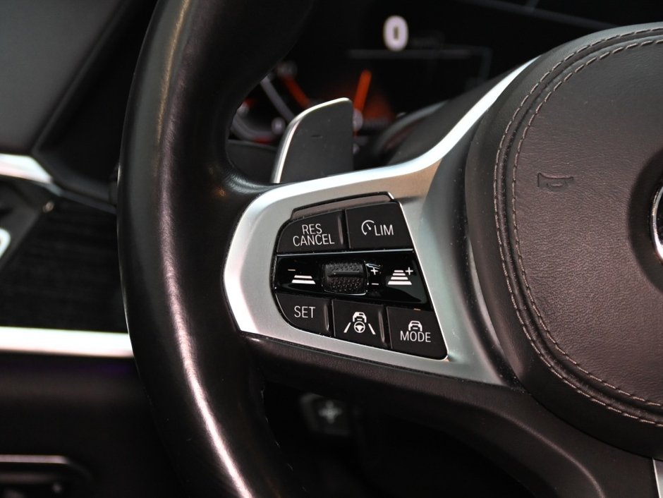 2019 BMW X7 xDrive40i-17