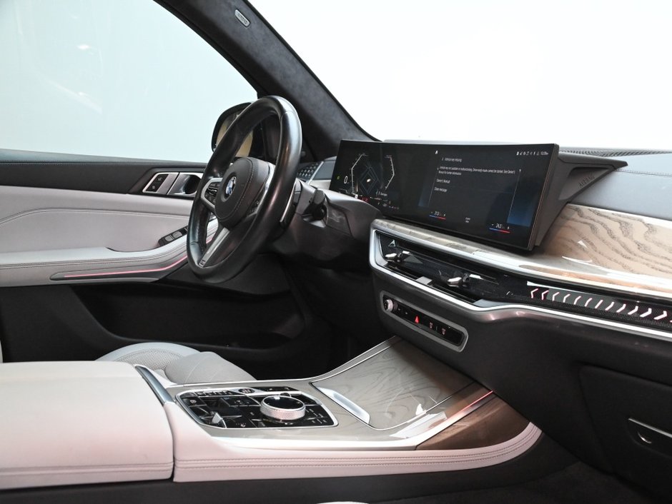 2023 BMW X7 xDrive40i-30