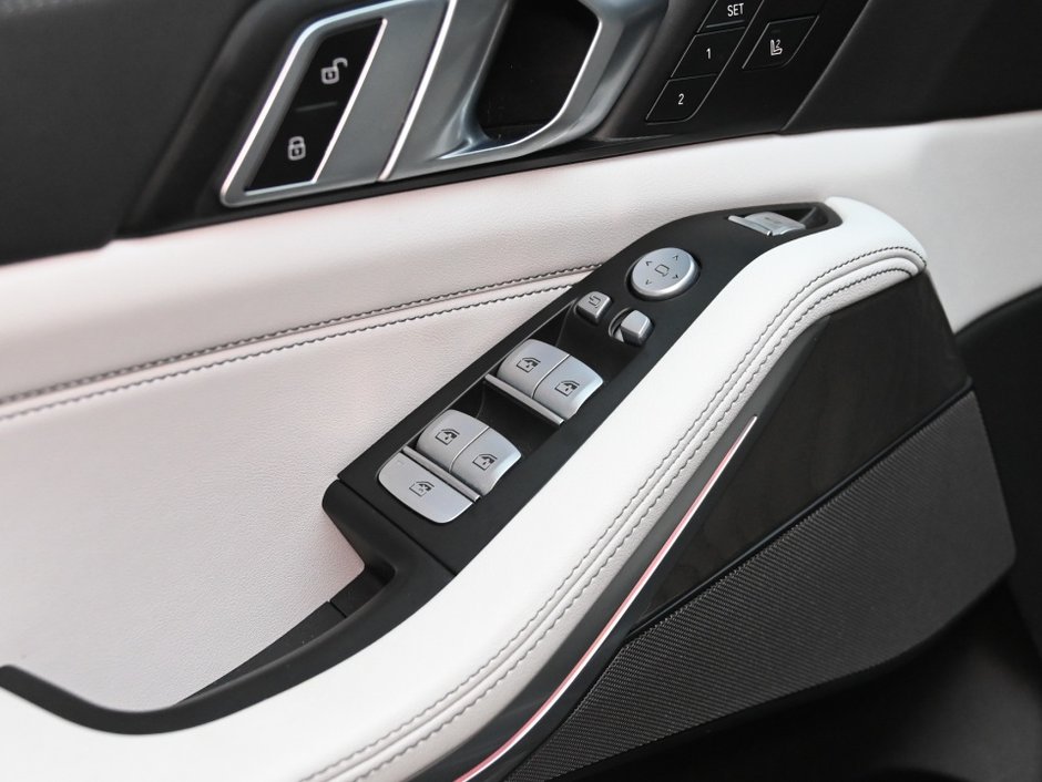 2023 BMW X7 xDrive40i-11