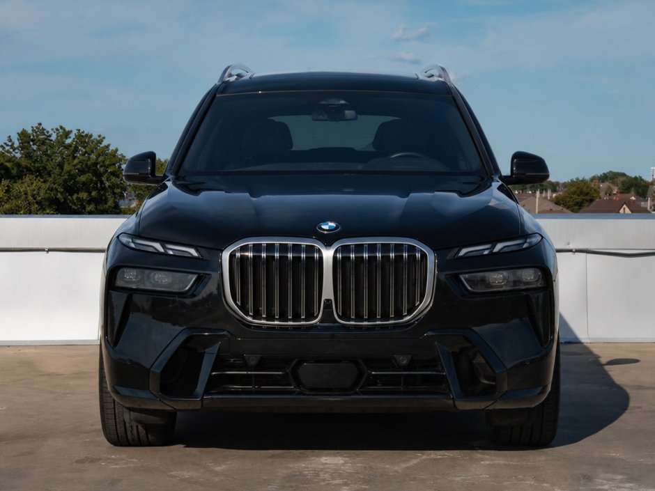 2023 BMW X7 xDrive40i-7