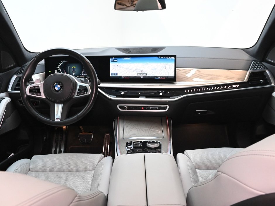 2023 BMW X7 xDrive40i-15