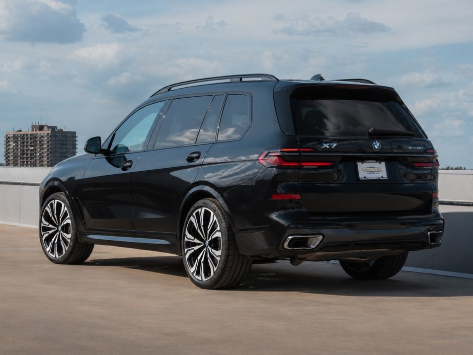 2023 BMW X7 xDrive40i-1