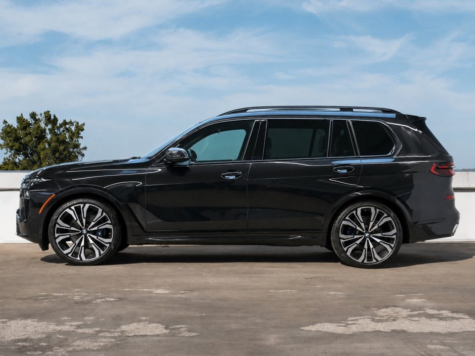 2023 BMW X7 xDrive40i-5