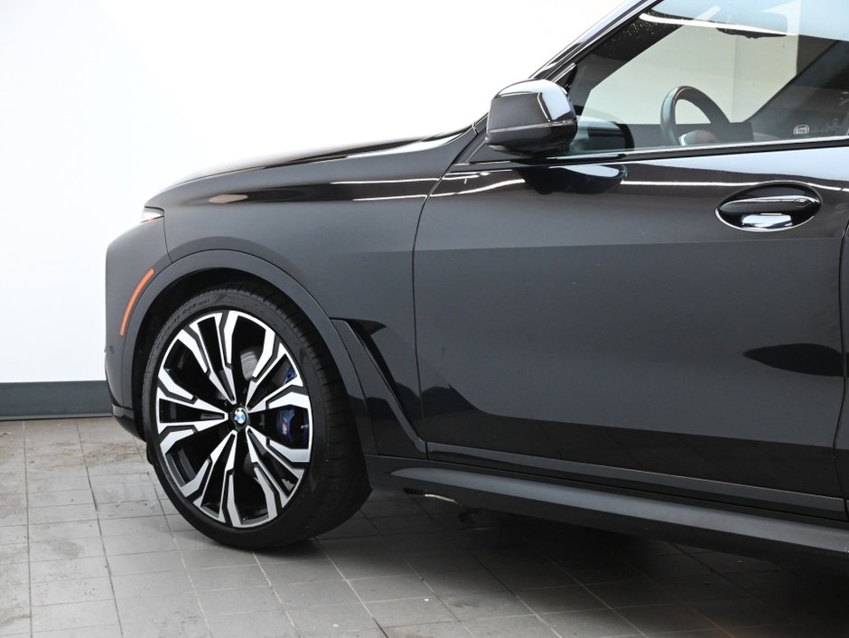 2023 BMW X7 xDrive40i-35