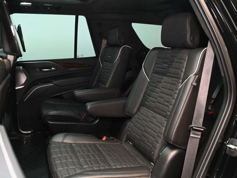 2022 Cadillac Escalade Sport Platinum-3