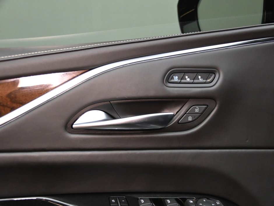 2022 Cadillac Escalade Sport Platinum-10