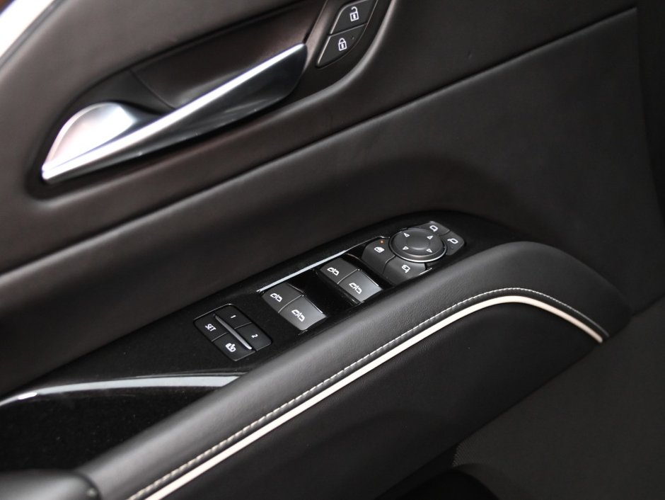 2022 Cadillac Escalade Sport Platinum-21