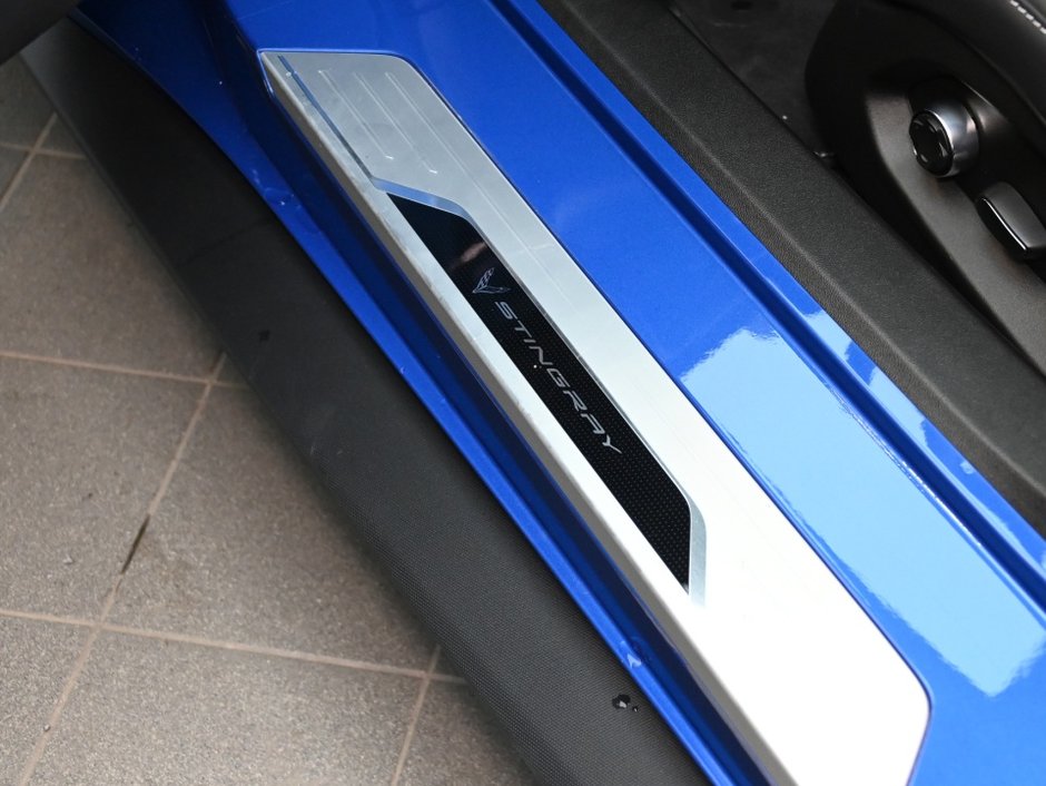 2023 Chevrolet Corvette 2LT-27