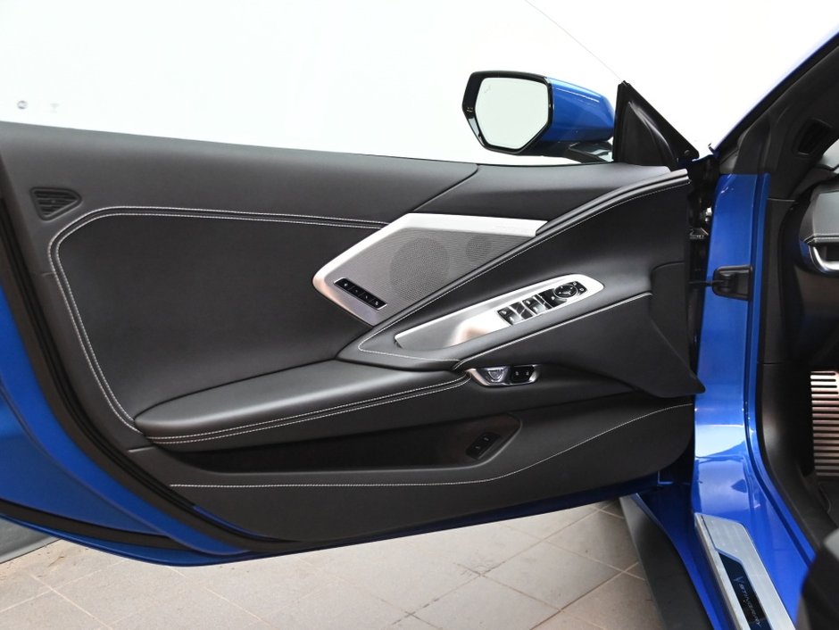 2023 Chevrolet Corvette 2LT-7