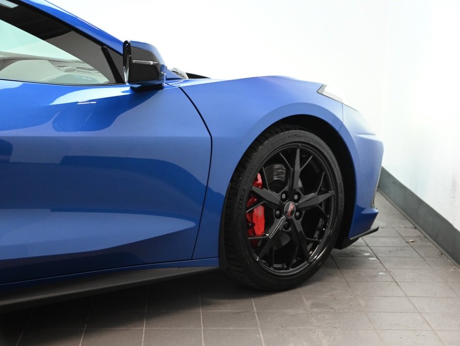 2023 Chevrolet Corvette 2LT-28