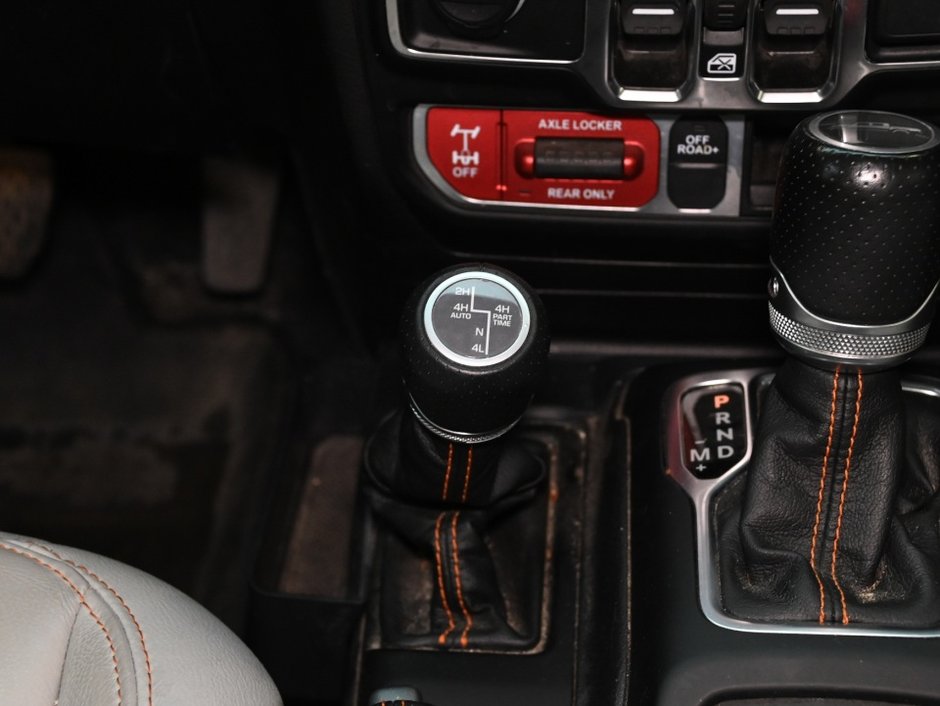 2023 Jeep Gladiator Mojave-21