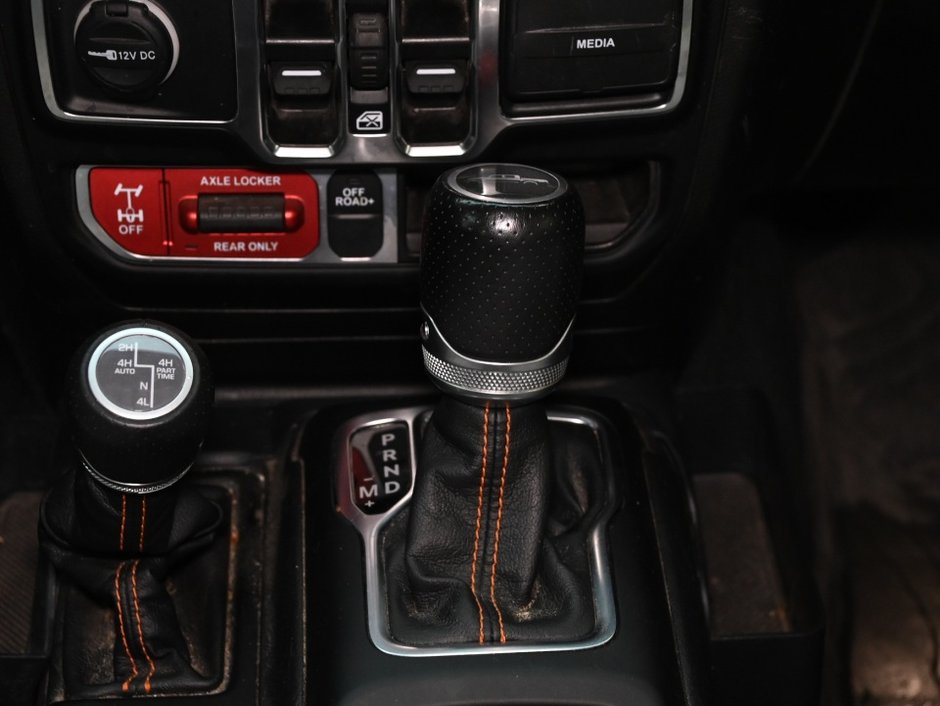 2023 Jeep Gladiator Mojave-20