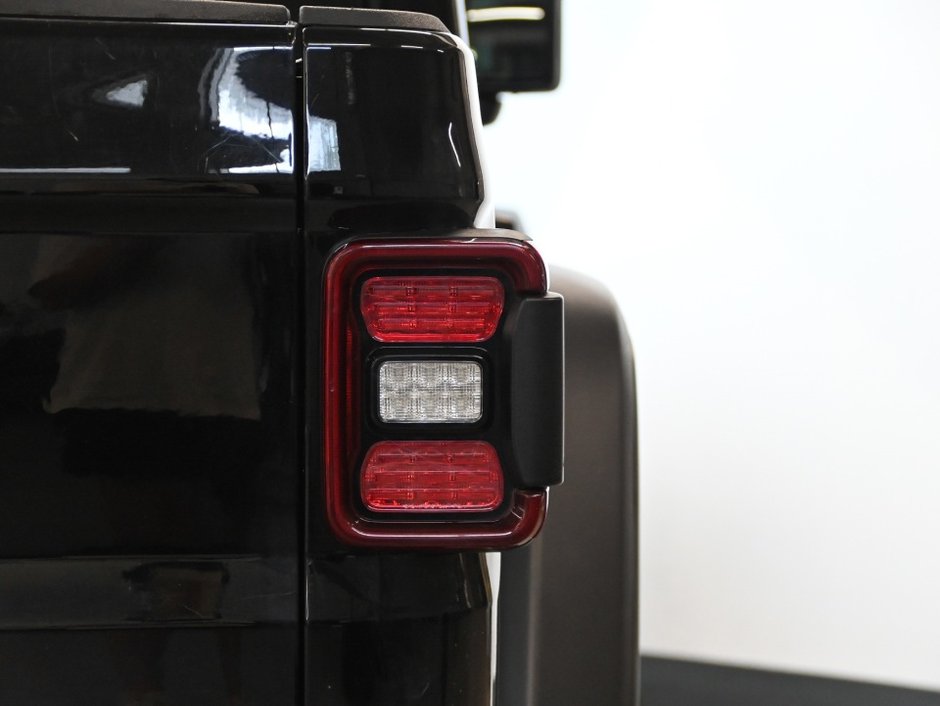 2023 Jeep Gladiator Mojave-27