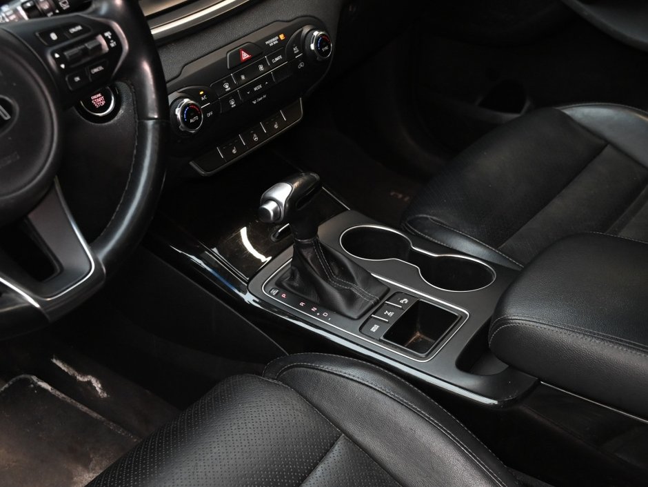 2018 Kia Sorento-16